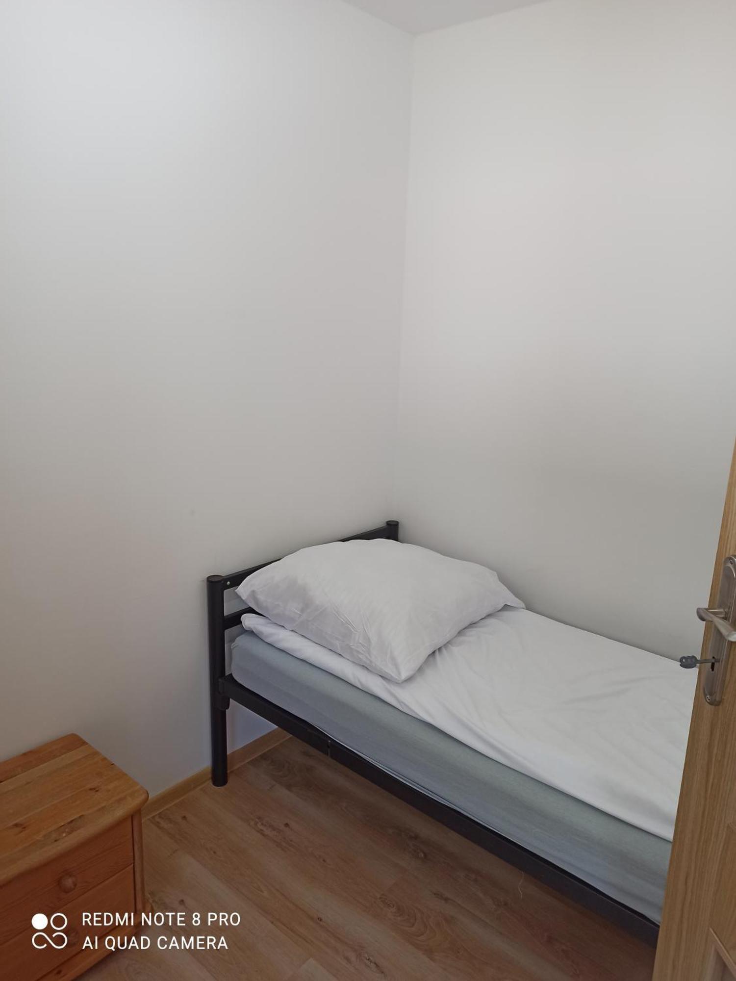 Domki Pod Sosnami Miedzychod Ruang foto